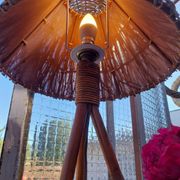 Lampadaire en rotin années 60