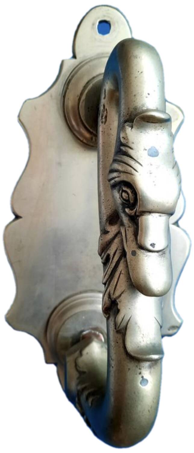 Antique door knocker (swan neck)