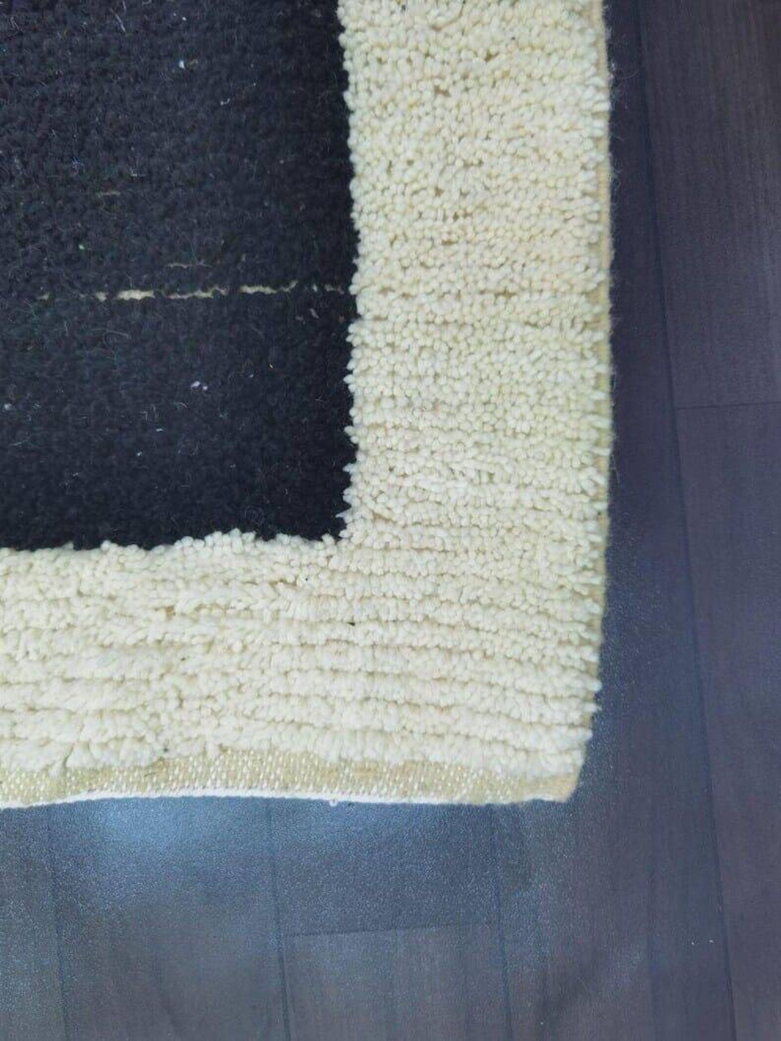 Handmade wool rug size 150 x 250 cm