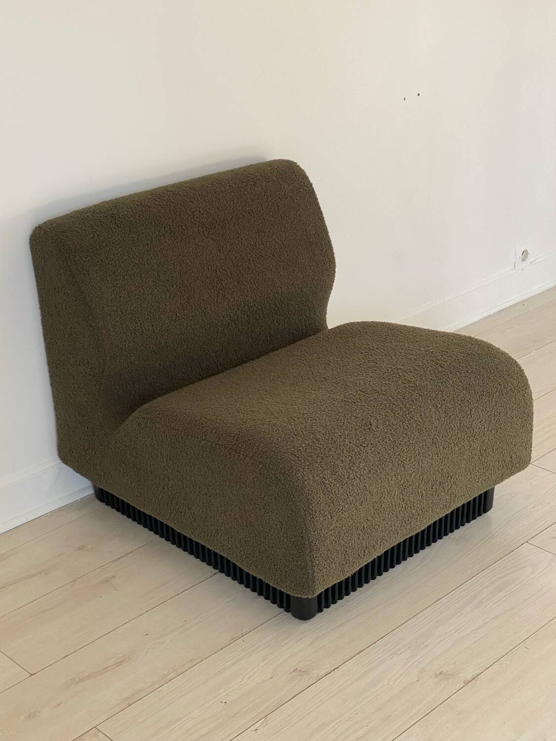 6 Herman Miller armchairs 1970