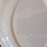 Set of serving dishes