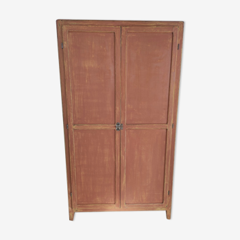 Armoire parisienne