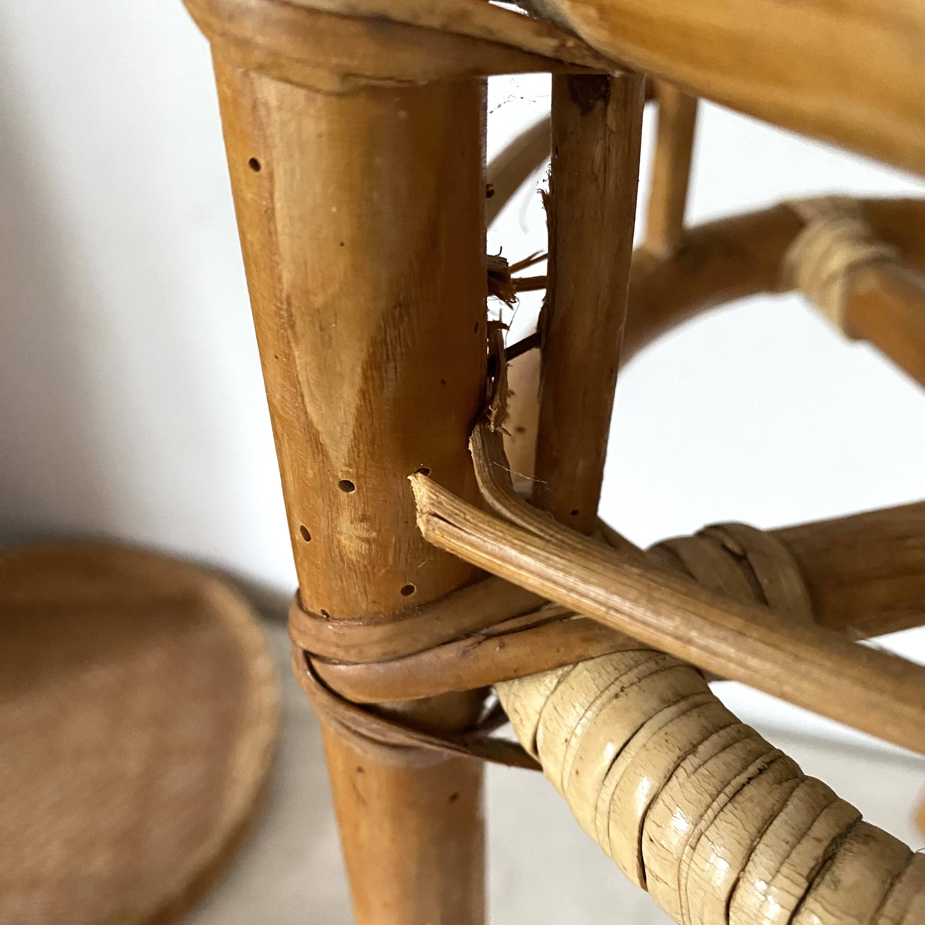Porte plante vintage en rotin