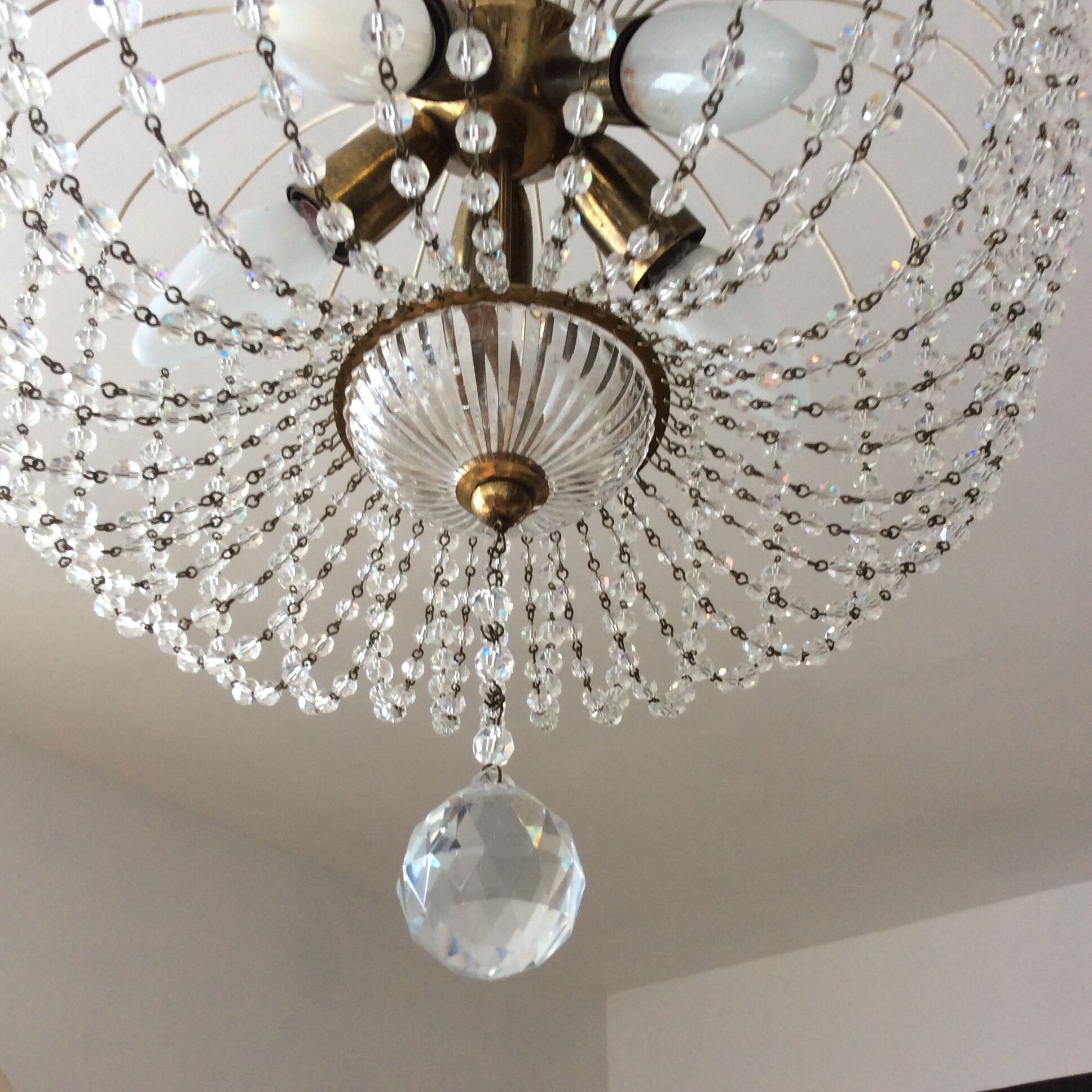 Chandelier crystal stamp basket
