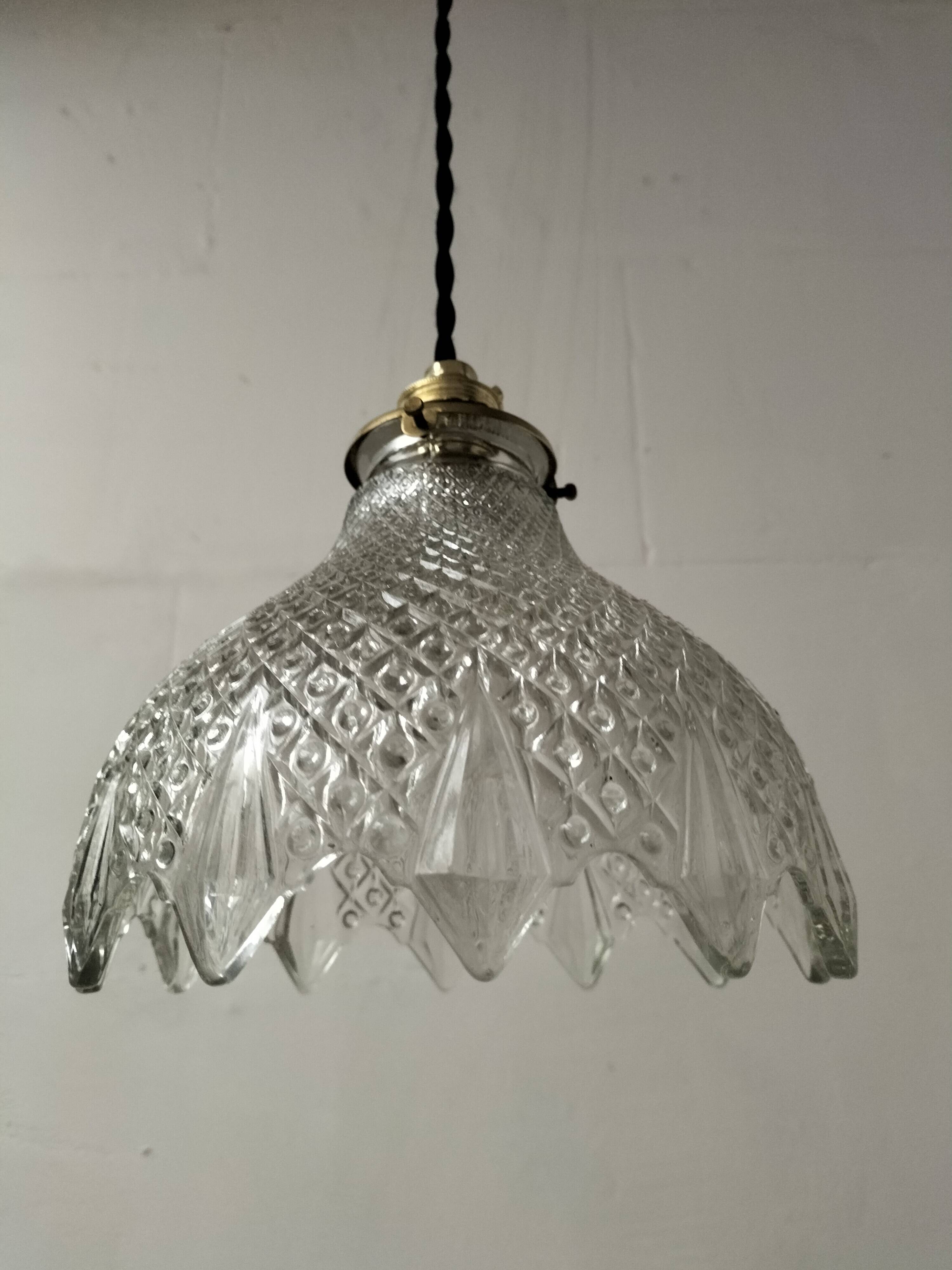 Holophane suspension