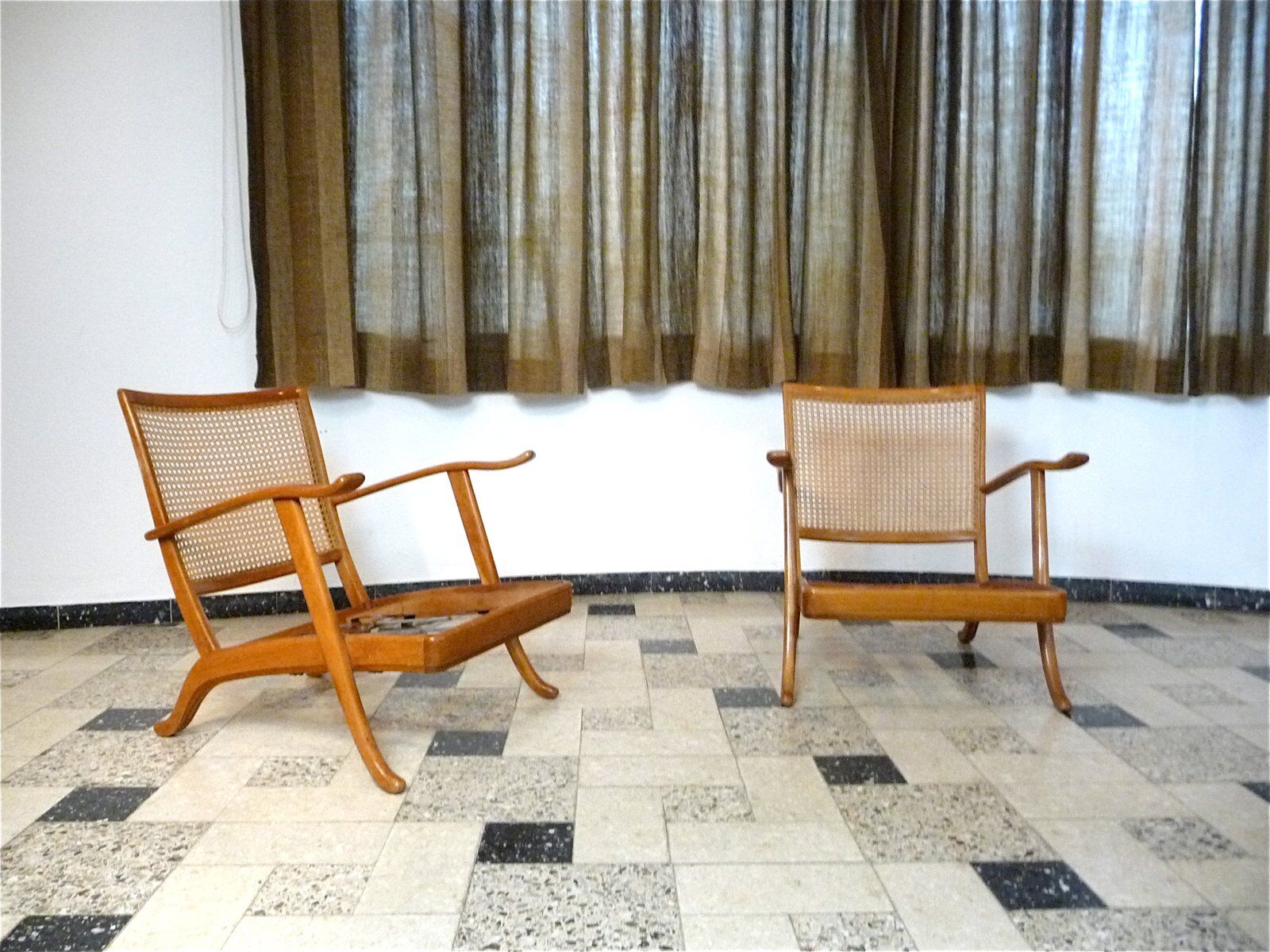 Ensemble de 2 fauteuils des années 50 de style mid-century de Wilhelm Knoll, Allemagne.