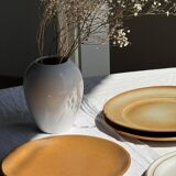 Set of 4 vintage stoneware plates, including 2 with floral motifs