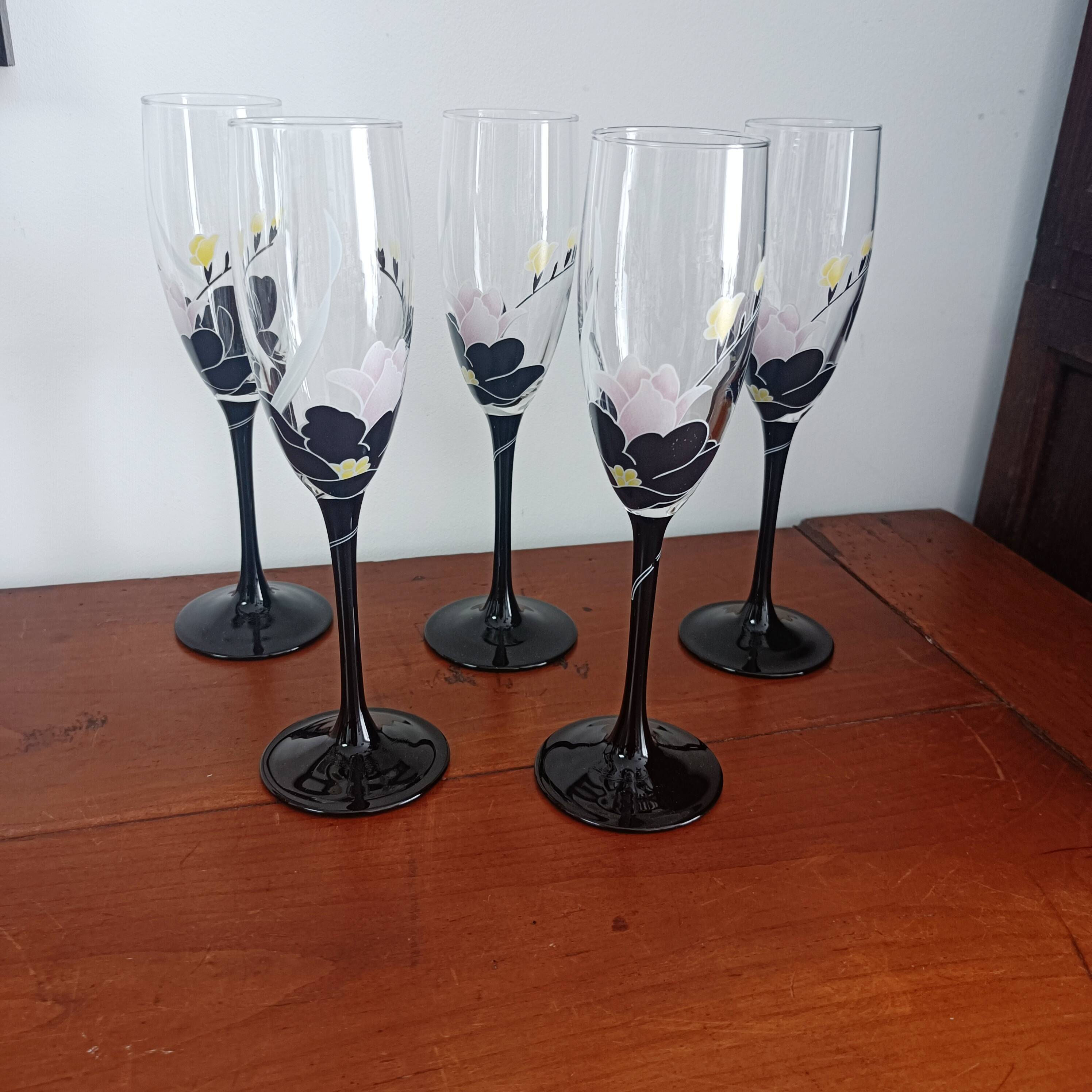 Set of 5 Luminarc Anaïs champagne flutes