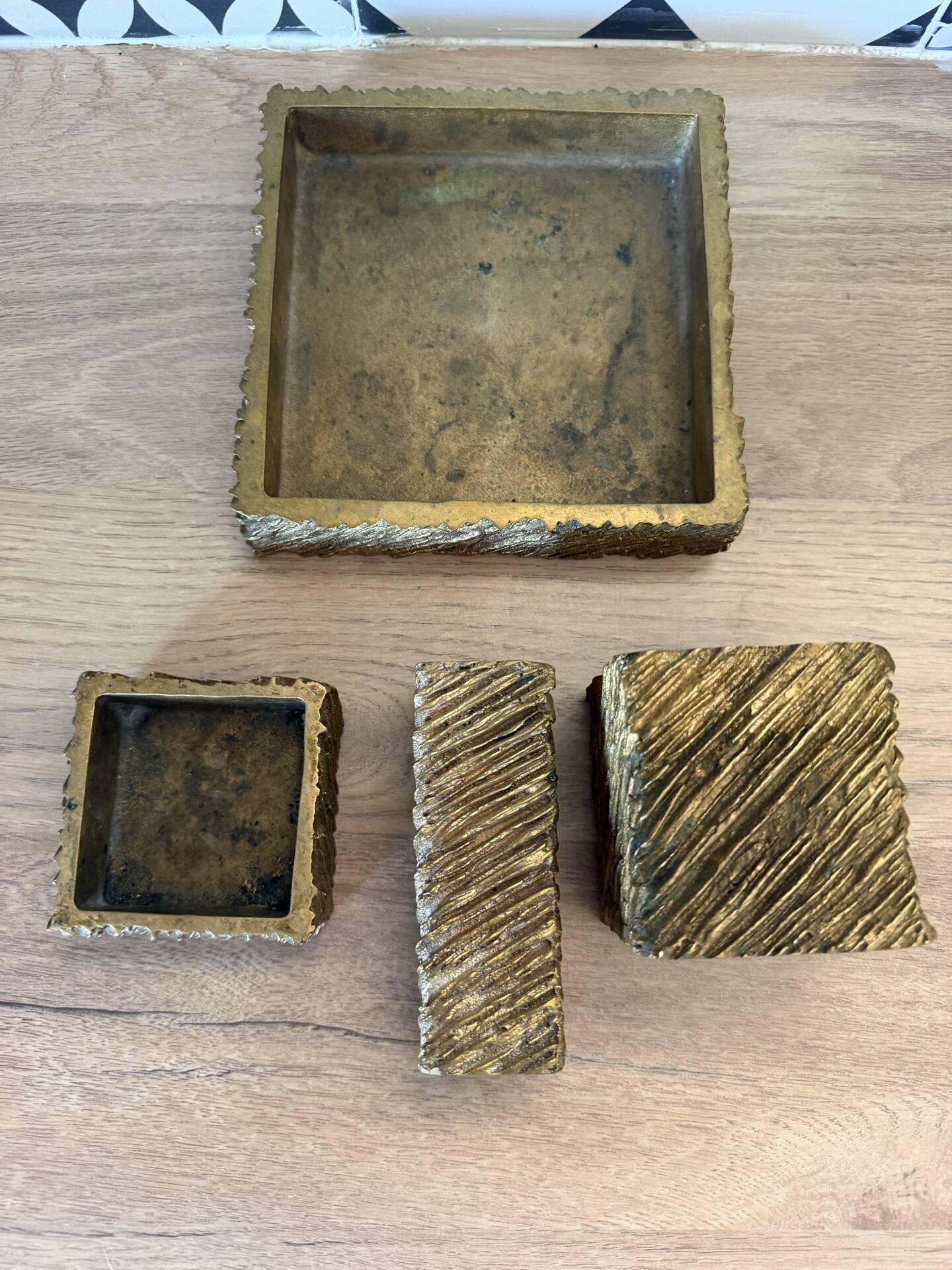 Brutalist desk set
