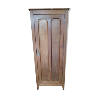 Armoire parisienne vintage