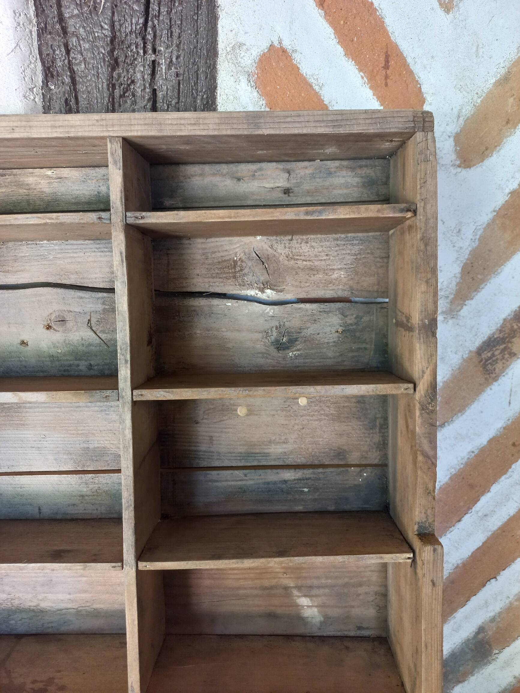 Wooden shelf drawer box
