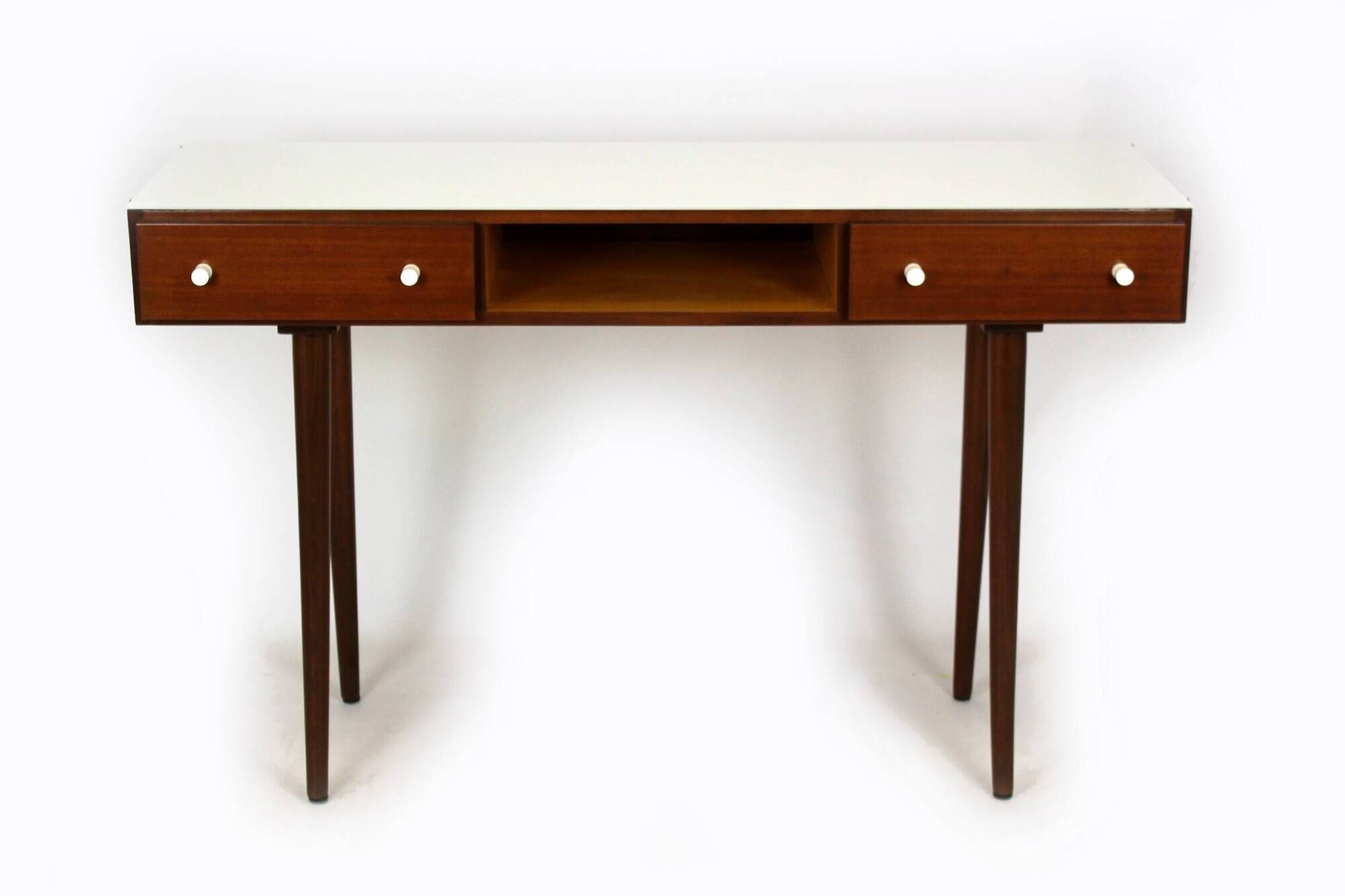 Bureau restauré du milieu du siècle par Up Zavody, années 1960