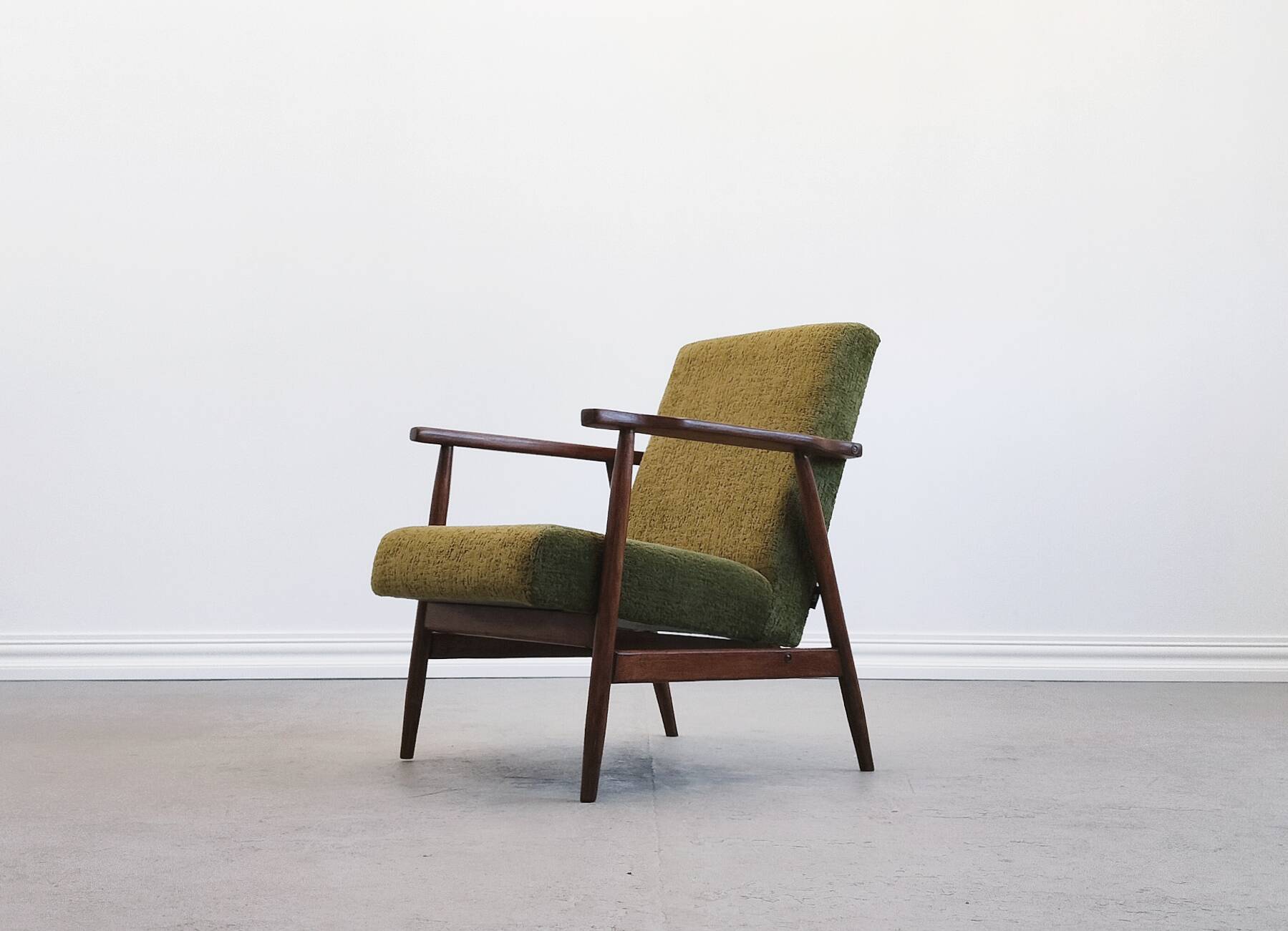 1970 Armchair, Model B-7727 in Long Hair Green Velvet
