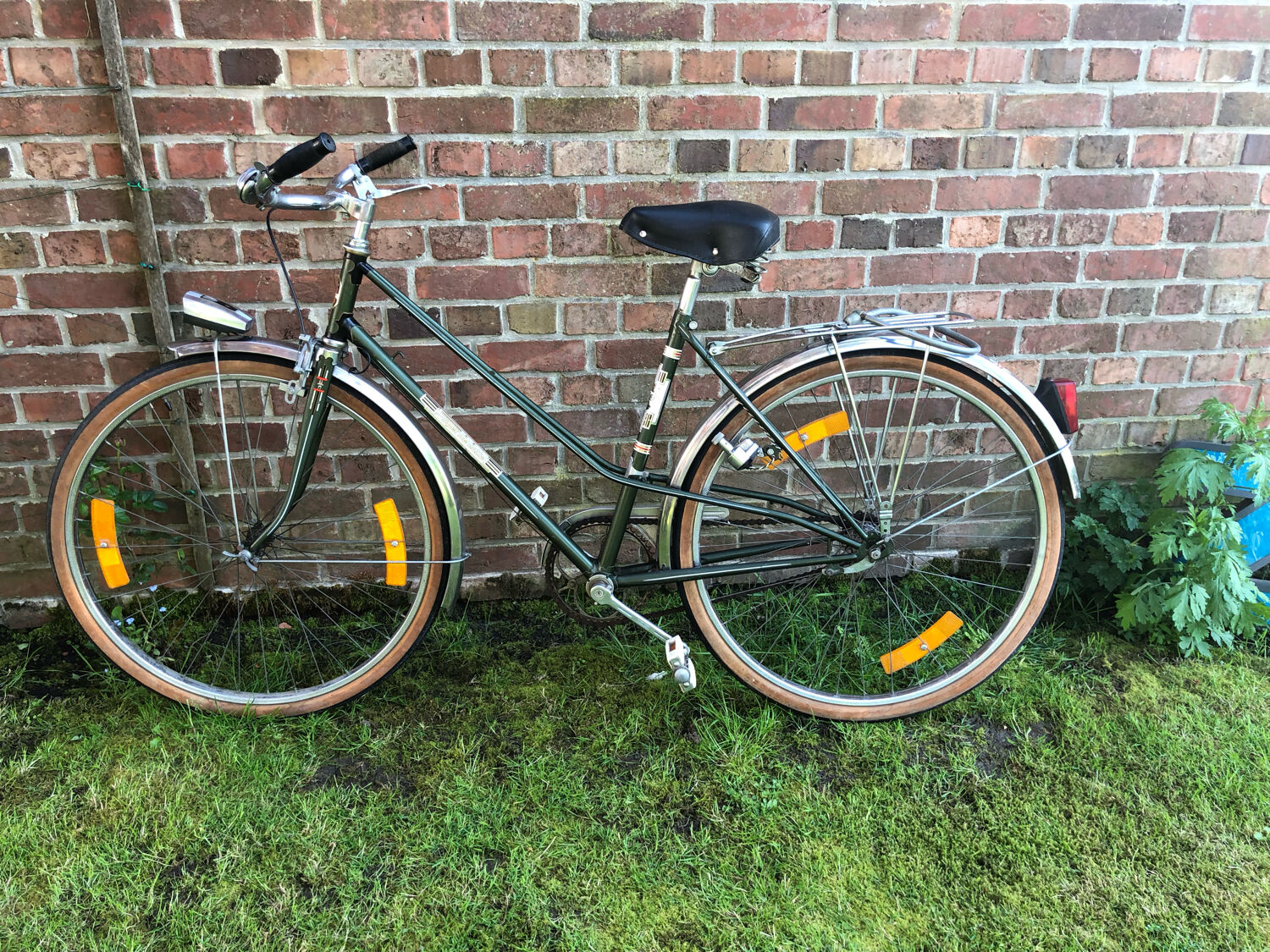 Vintage 70s lady's bike