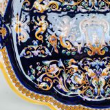 Large ceramic platter from Gien, Renaissance model, 20th century.