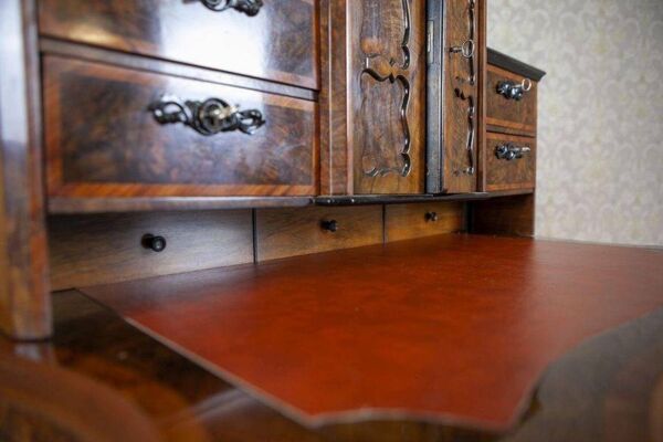 Bureau secrétaire en noyer et placage Louis Philippe antique, 1860