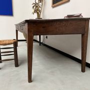 Grande table écritoire des années 40 en chêne massif