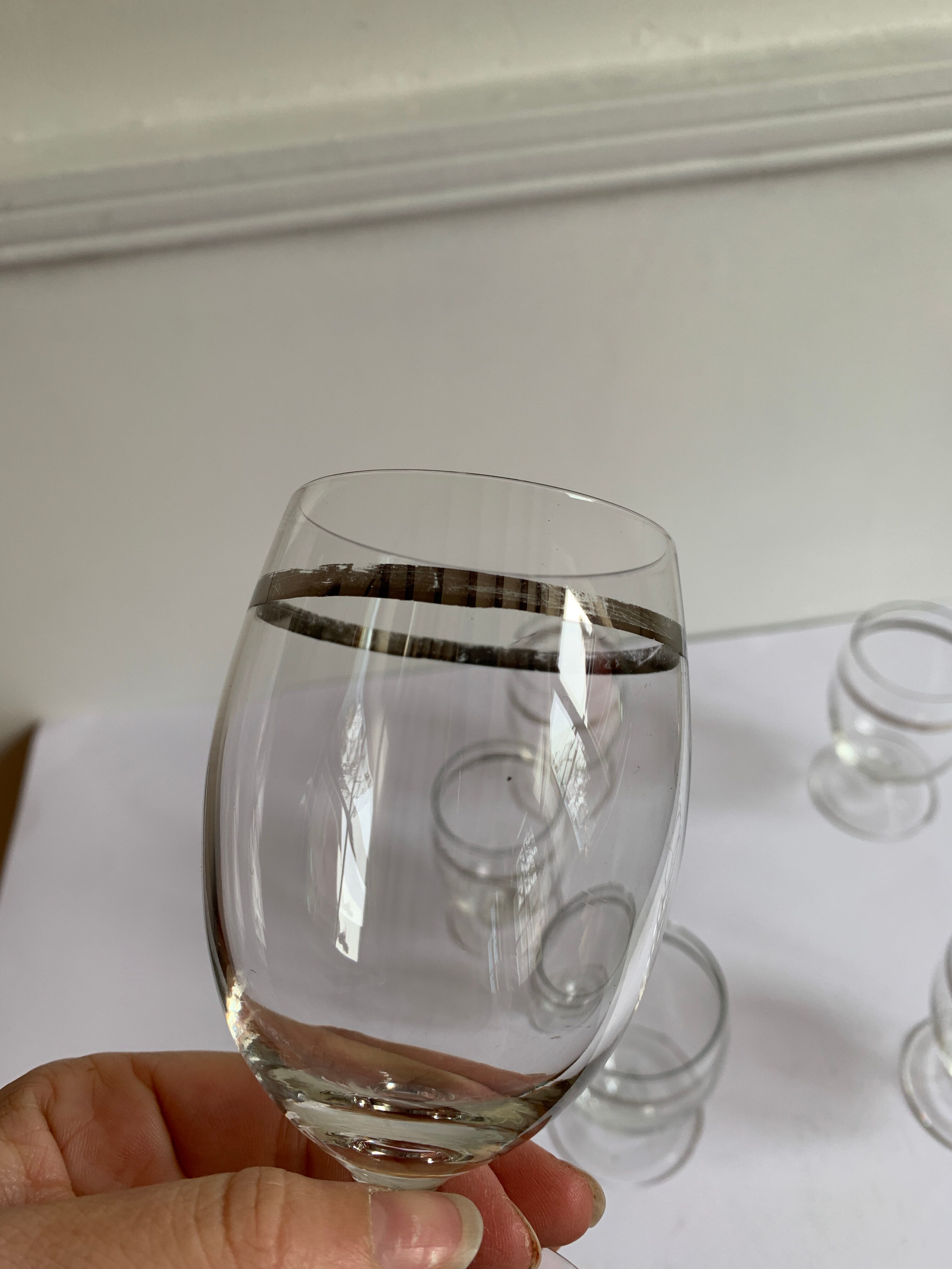 6 crystal wine glasses