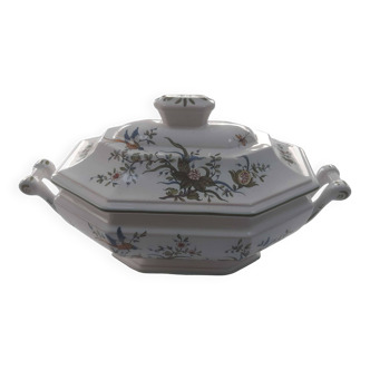 Lallier earthenware soup tureen in Moustiers