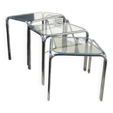 Nesting table