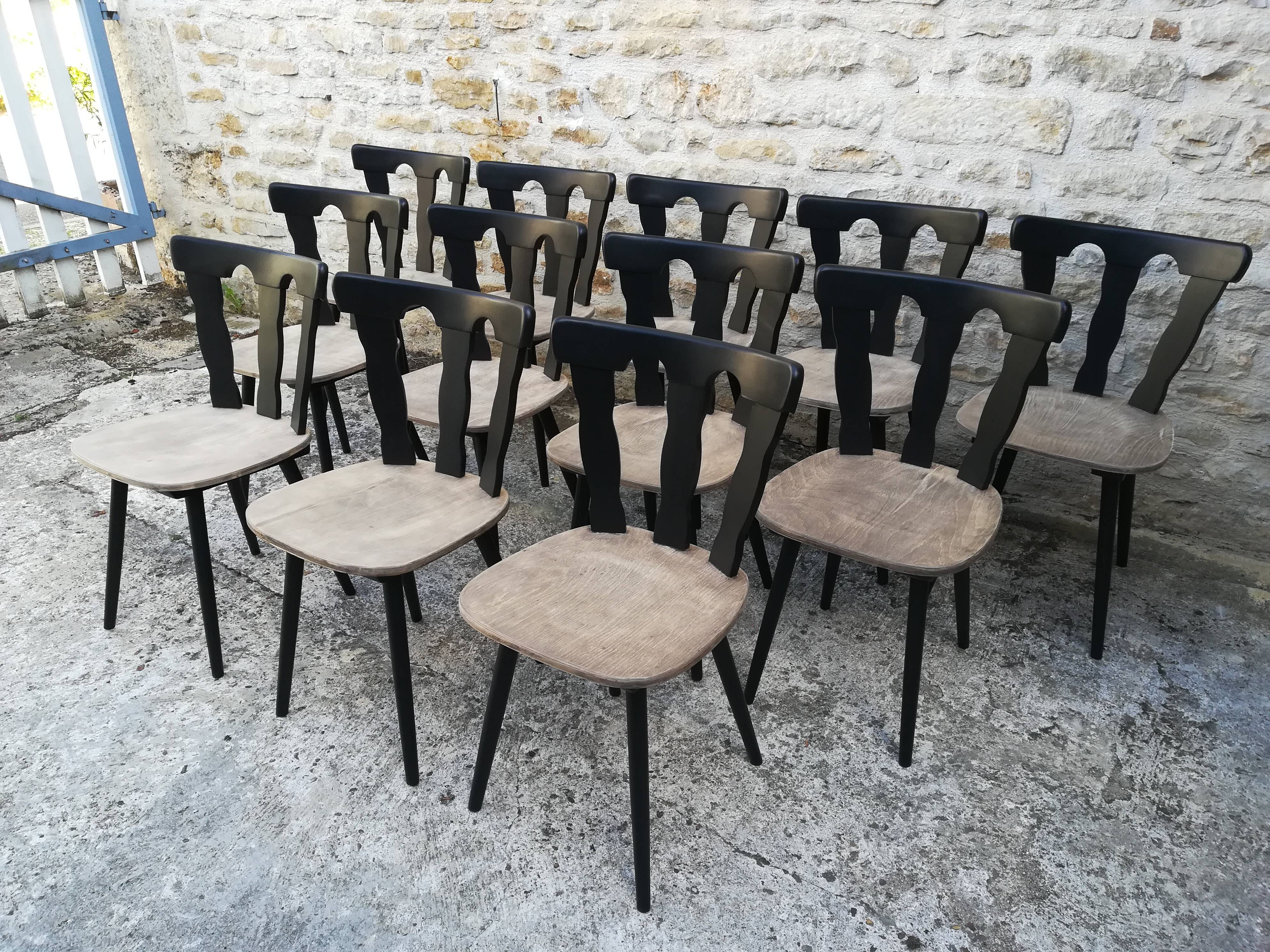 Lot of 12 bistro chairs