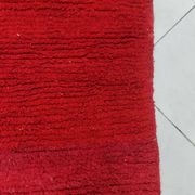 Tapis marocain rouge en laine 250cmx150cm