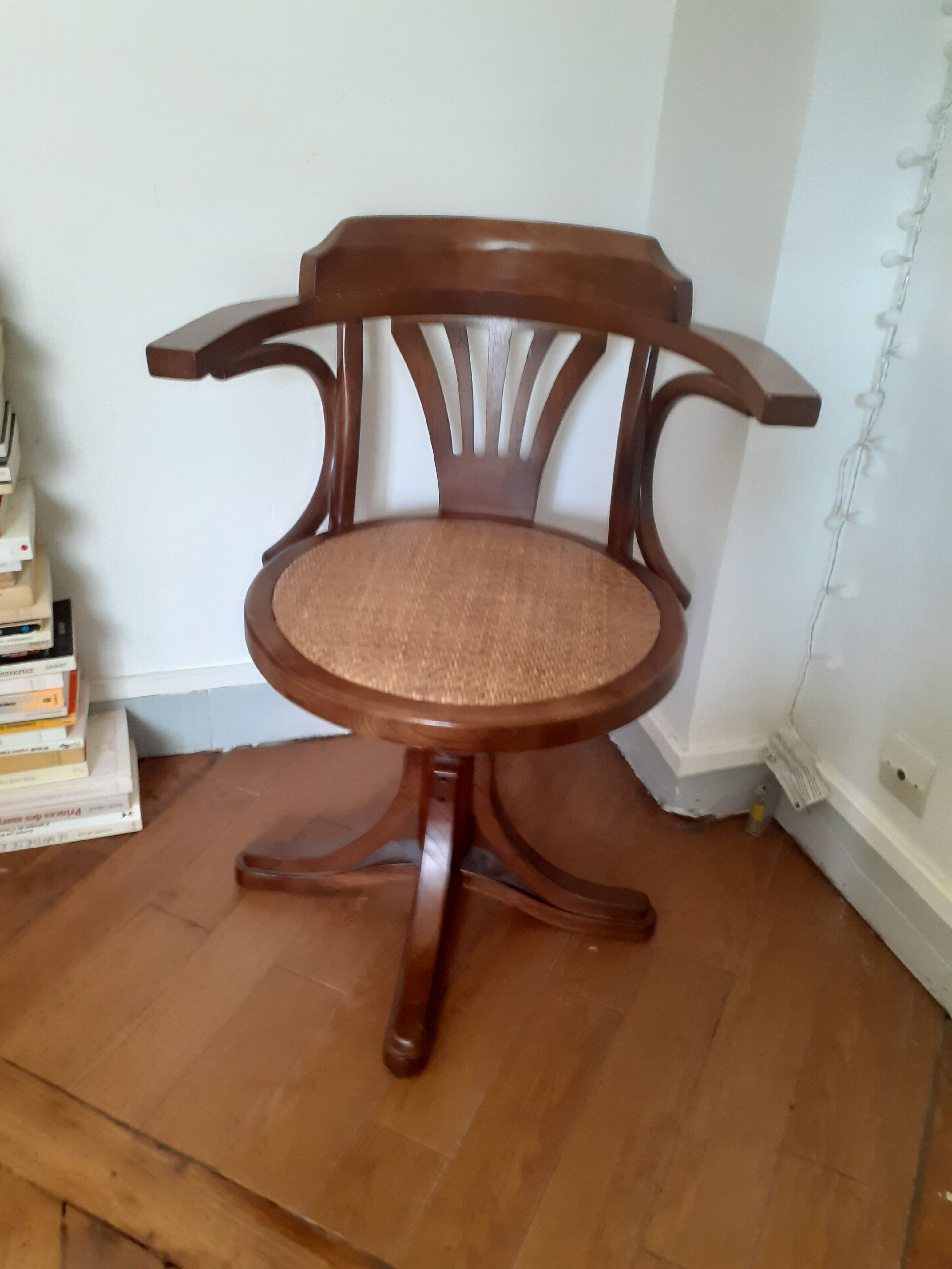Swivel desk in walnut and rattan