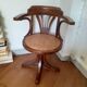Swivel desk in walnut and rattan