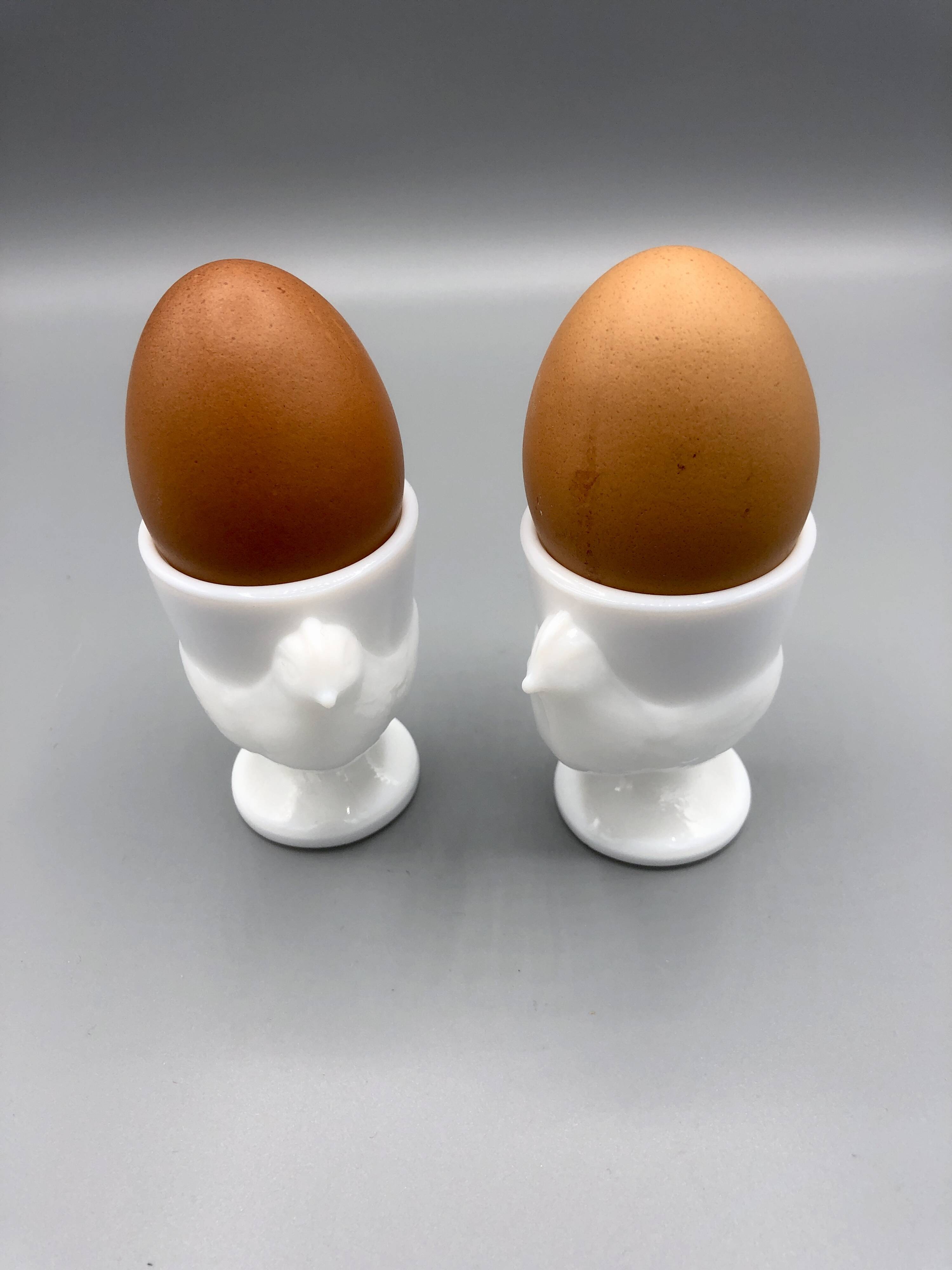 Set of 4 vintage Luminarc egg cups