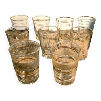 Lot de 9 verres à liserets dorés en verre soufflé