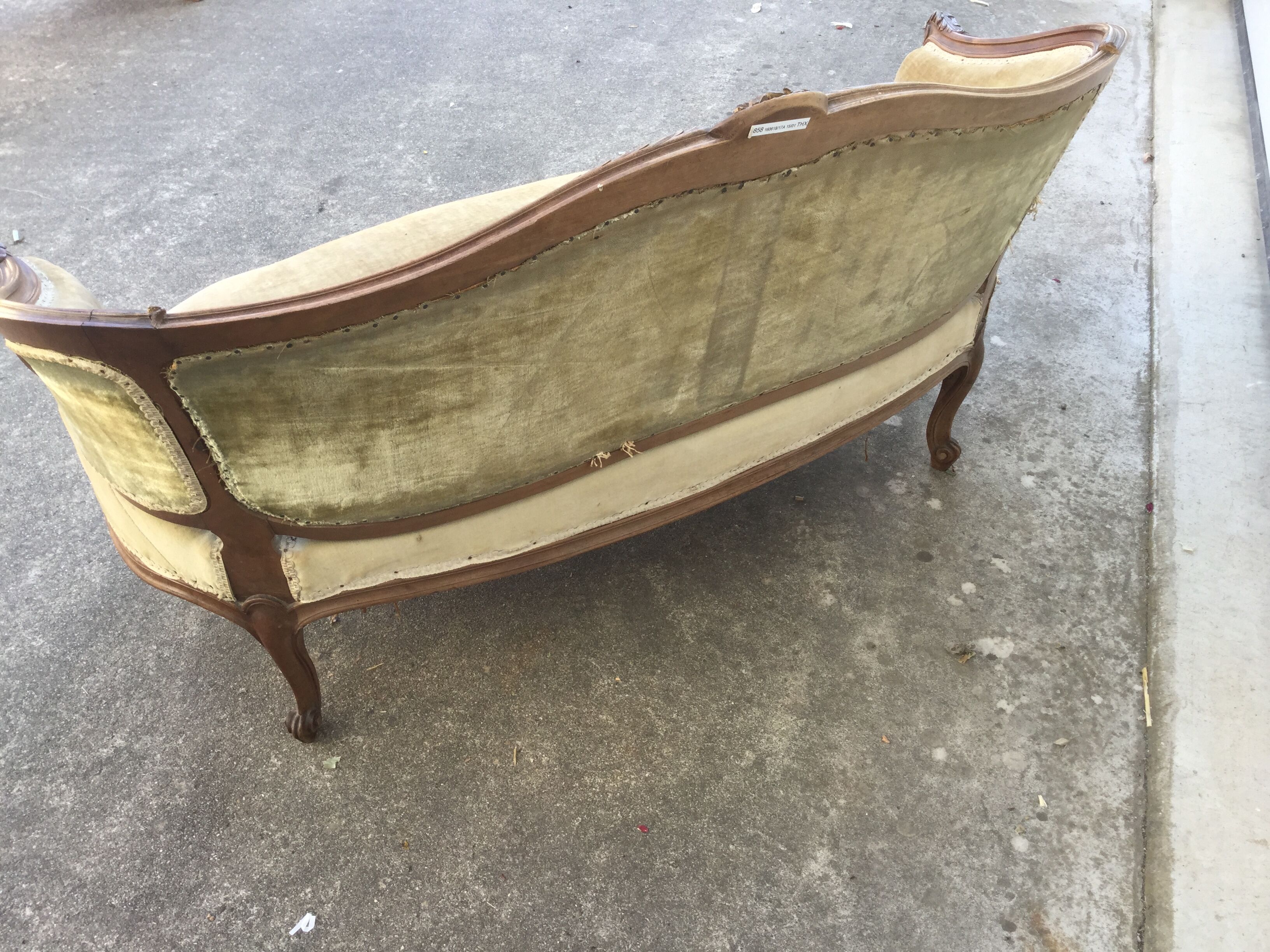 Sofa basket