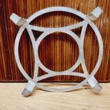 Round aluminum underside