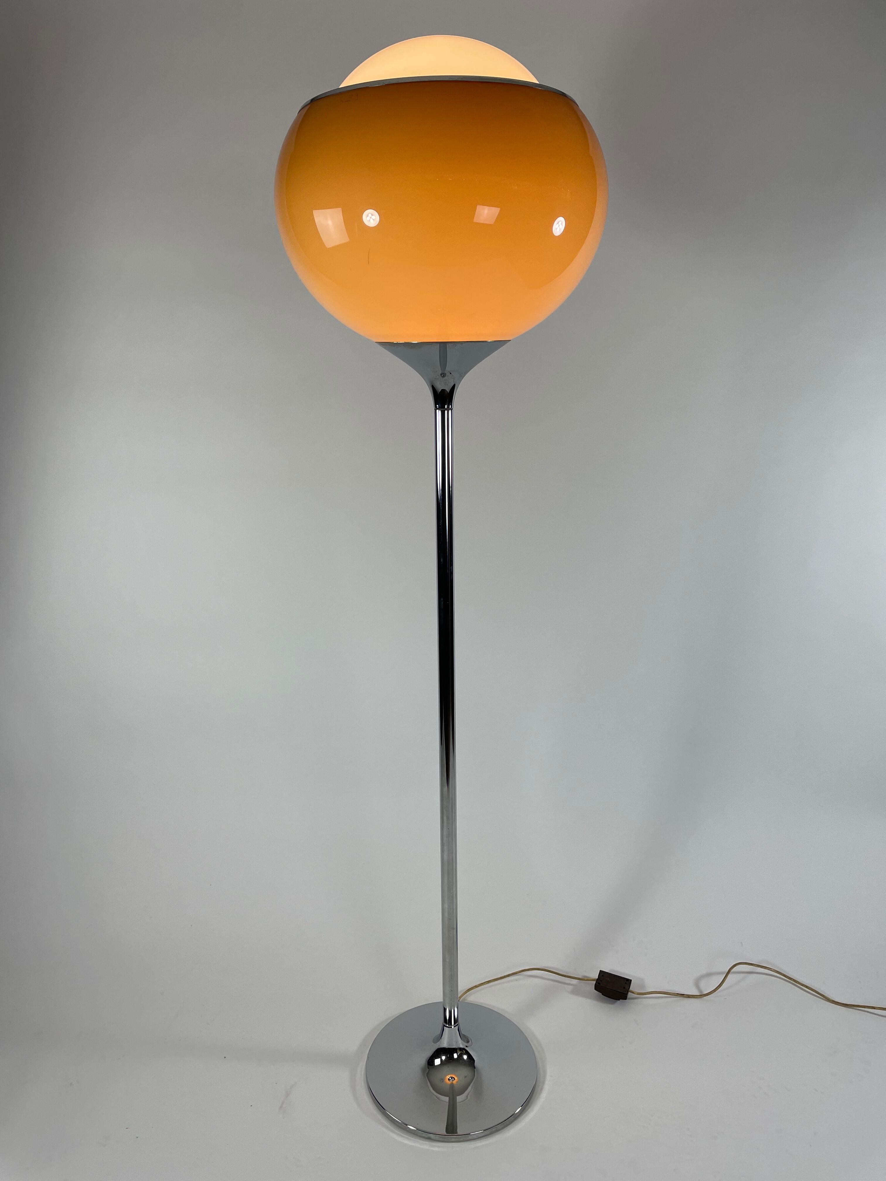 Guzzini Bud floor lamp