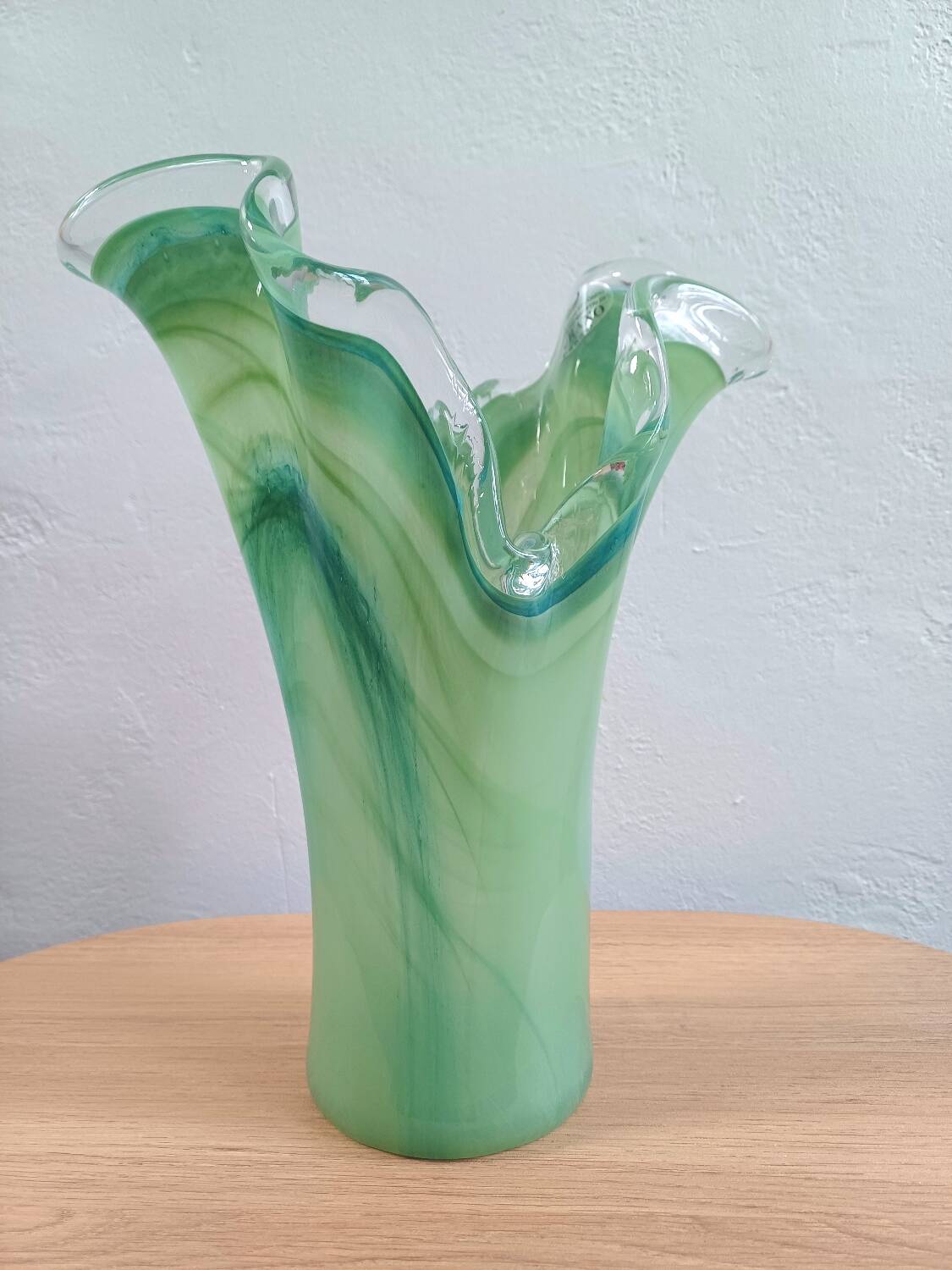 Vase en verre de Murano vert, Italie