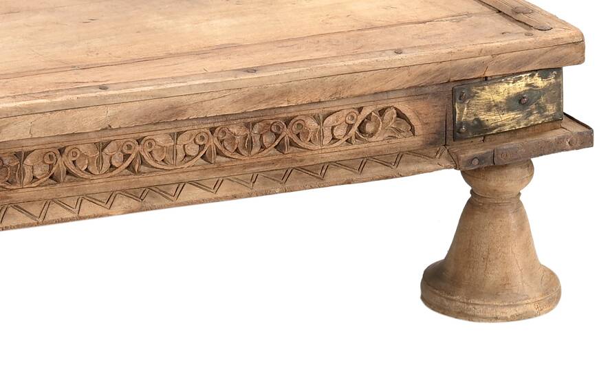 Bajot - Old coffee table n°36