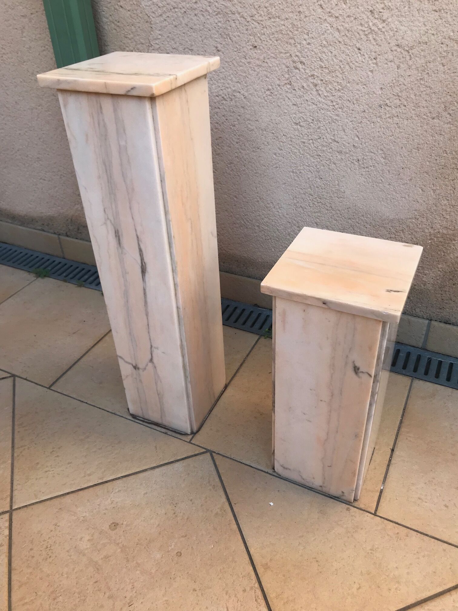 Set of 2 pink marble harnesses