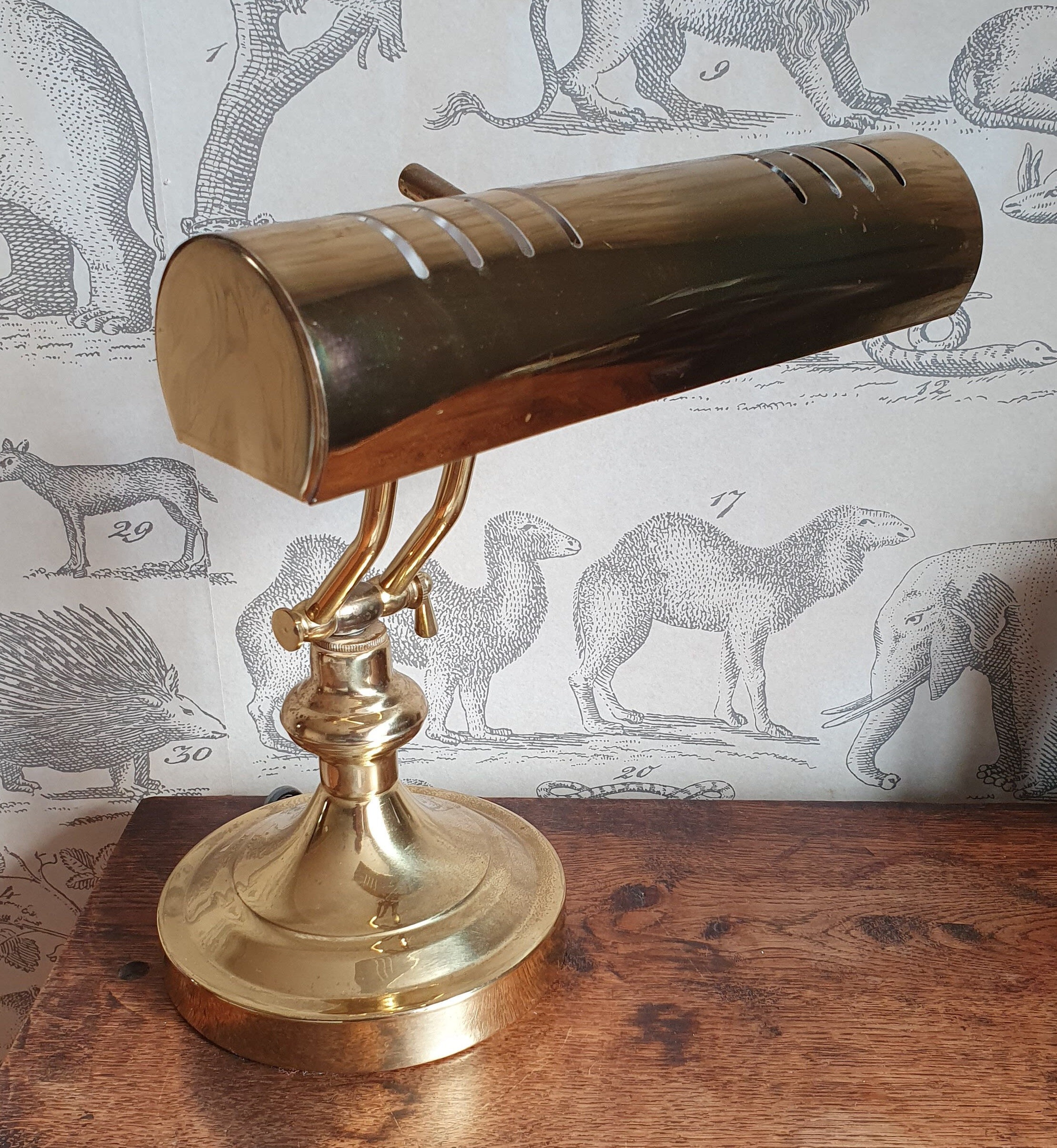 Notary or banker's lamp in brass