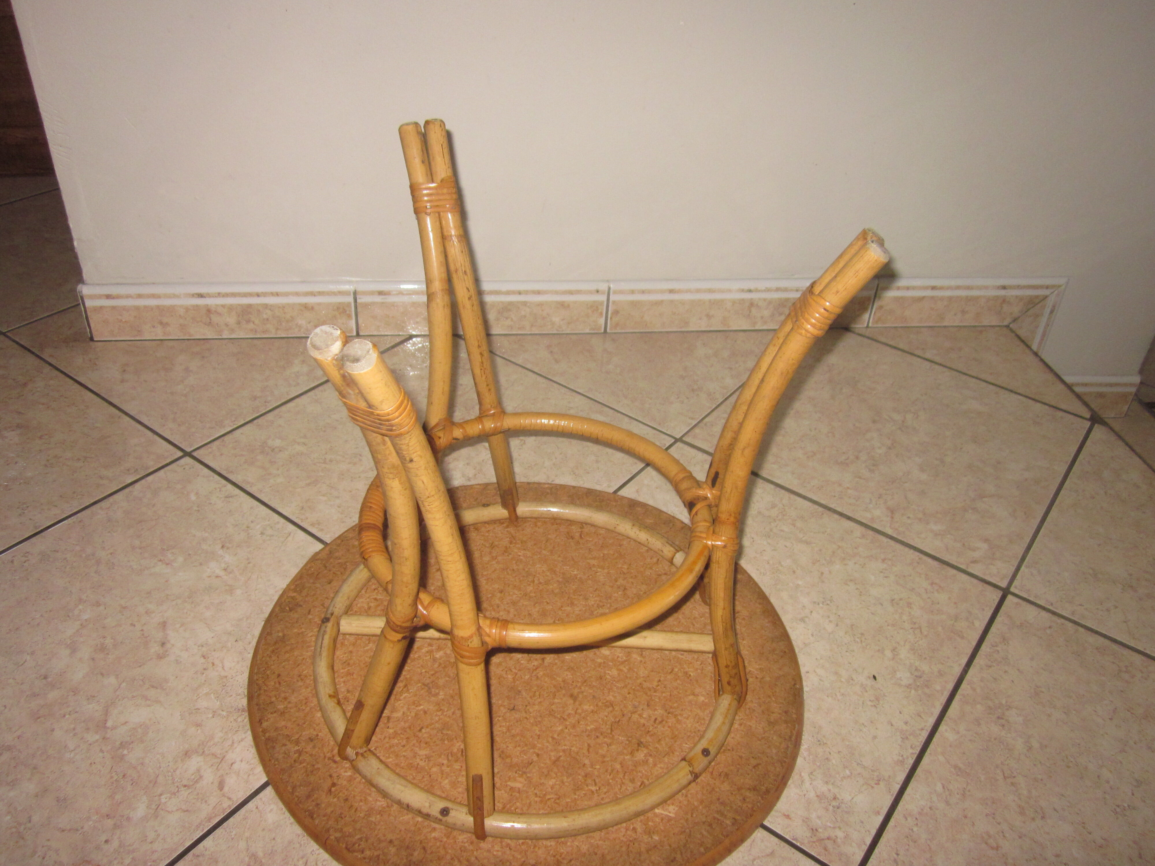 Table basse en rotin