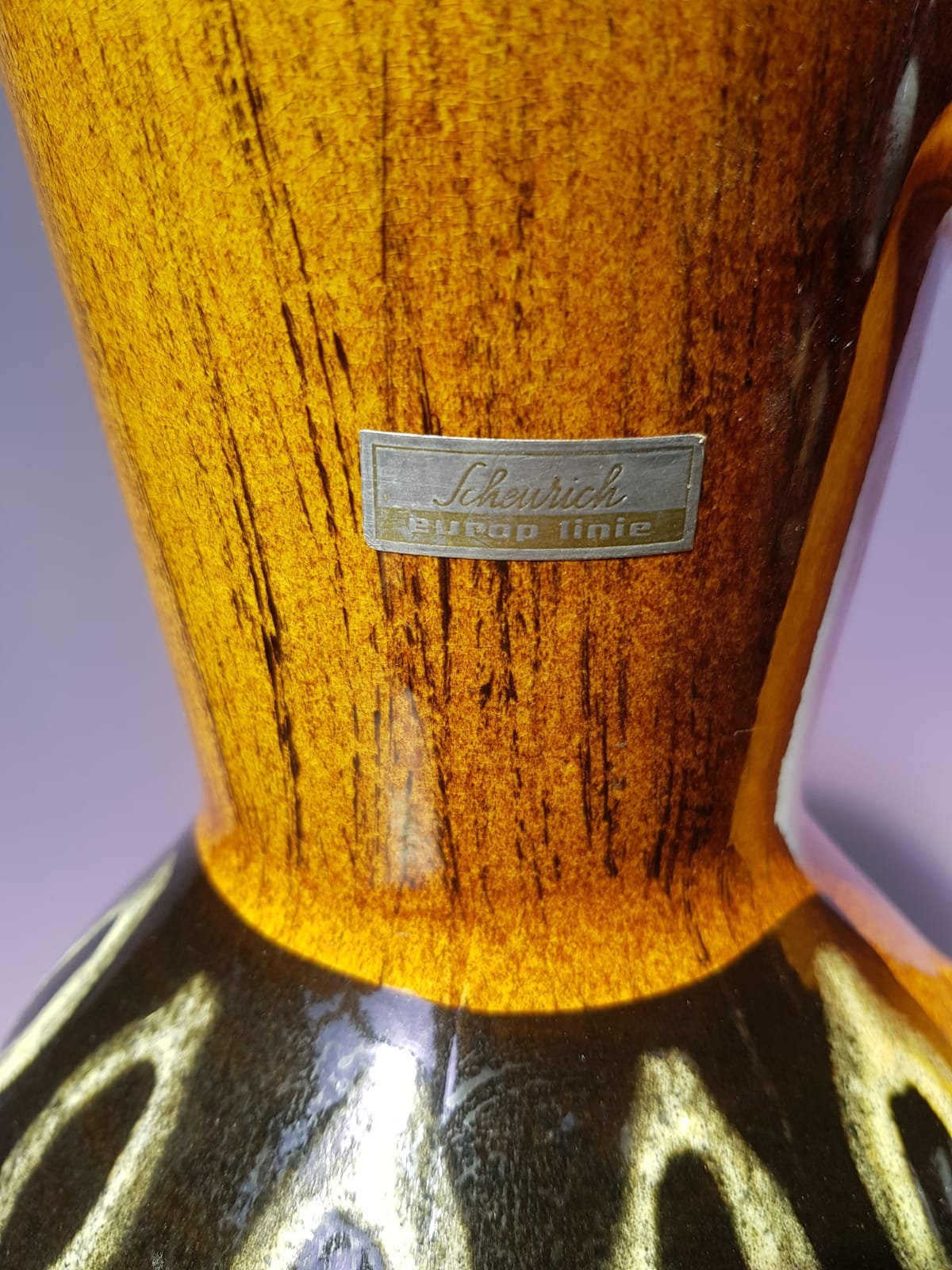 Scheurich europ linie vase beige & black ceramic + vintage germany handle