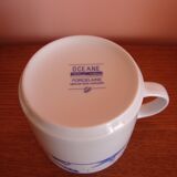 2 coffee or tea cups in porcelain deco seaside