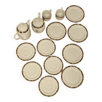 Pillivuyt porcelain coffee service