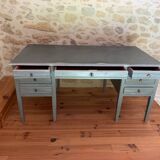 Solid wood desk. Double sided