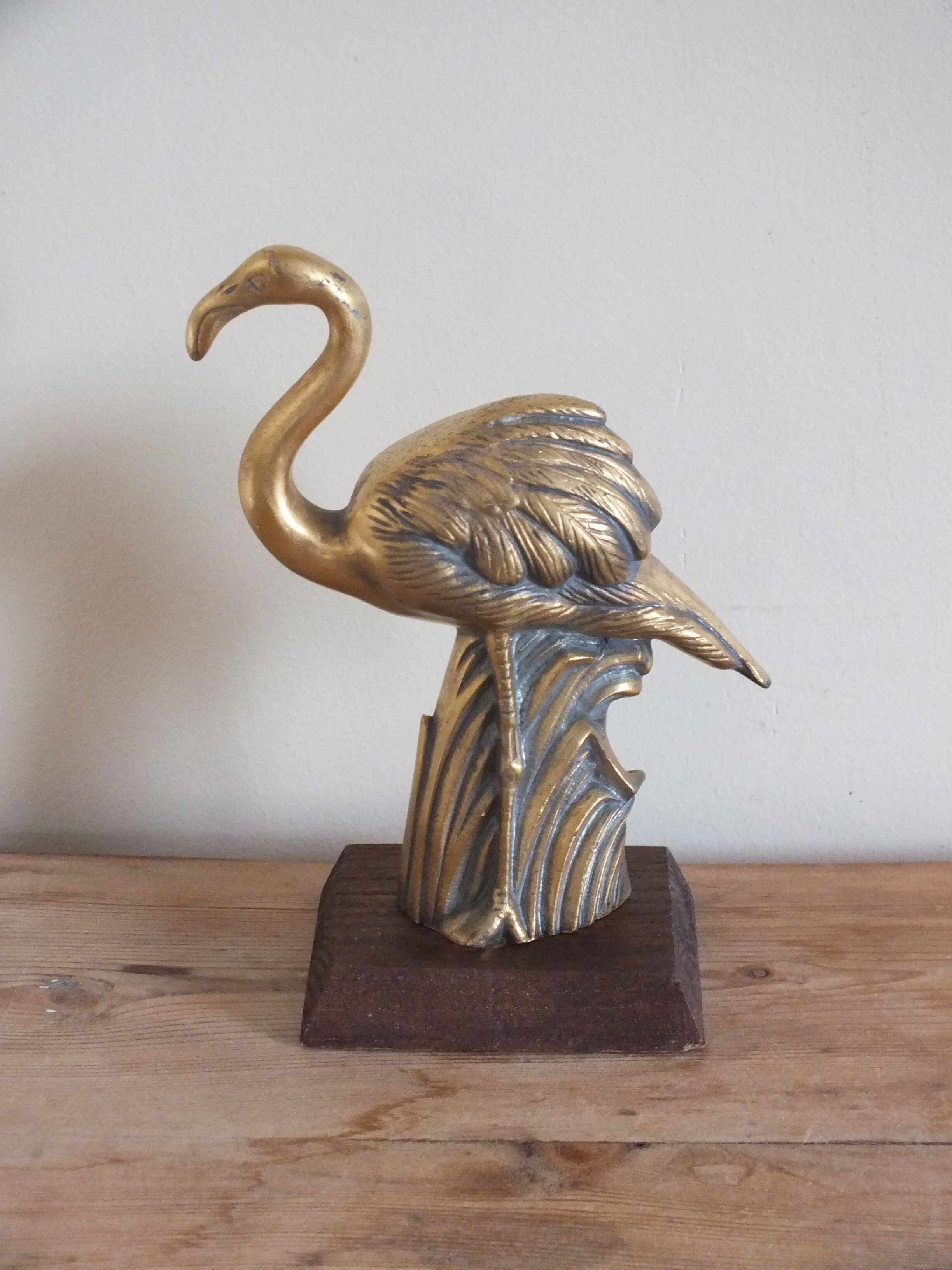 Pink flamingo in bronze