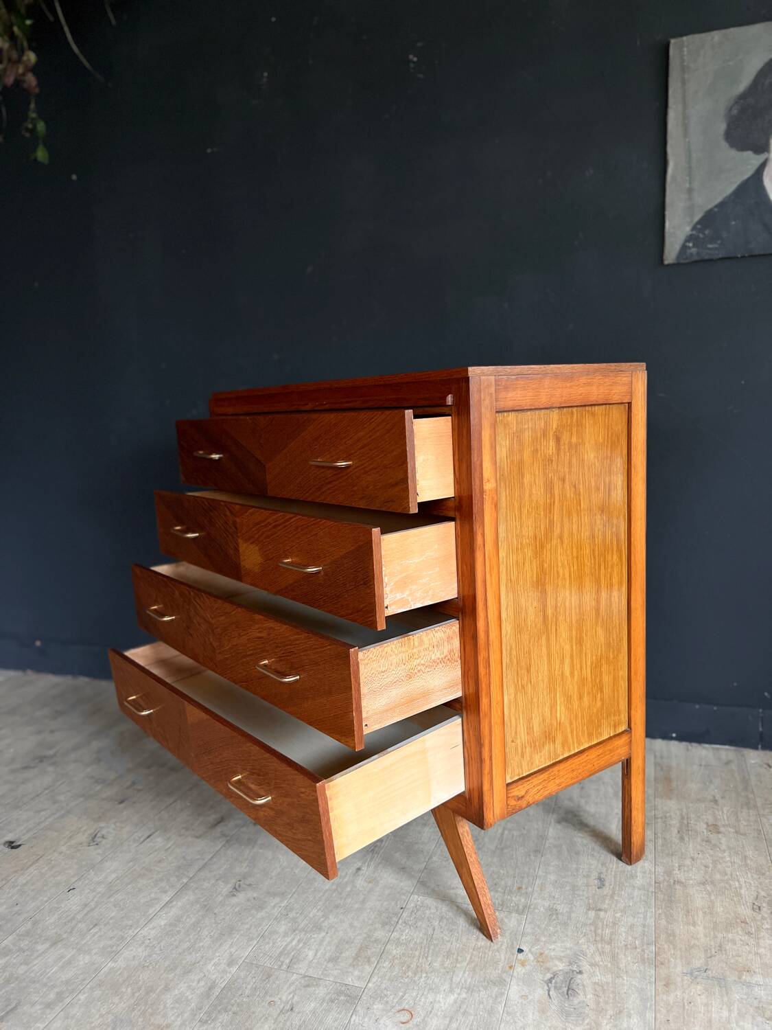 Commode vintage