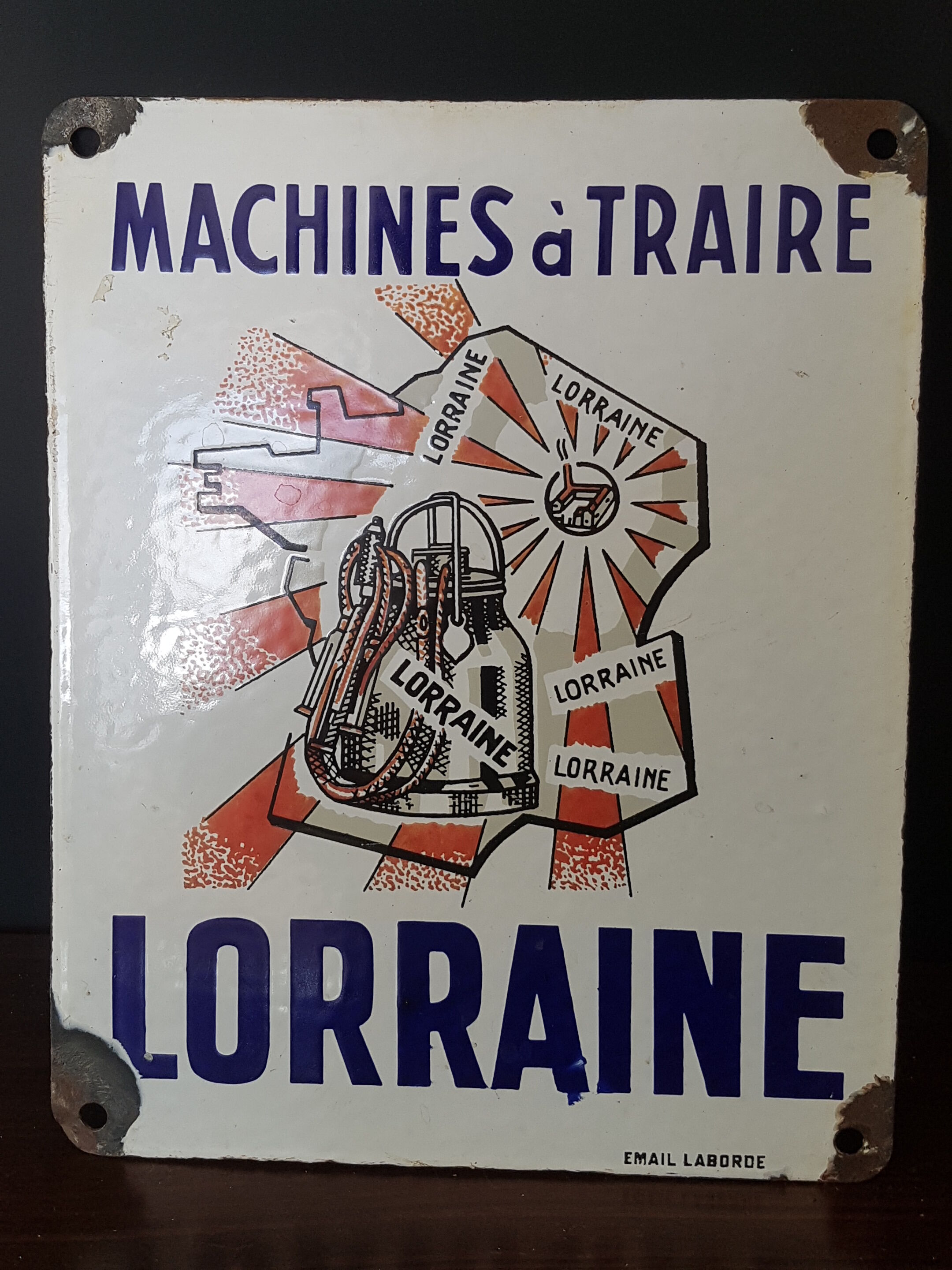 Plaque émaillée " Machine à traire Lorraine"  vintage 50