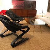 Paire de fauteuils en cuir noir, datant des années 70