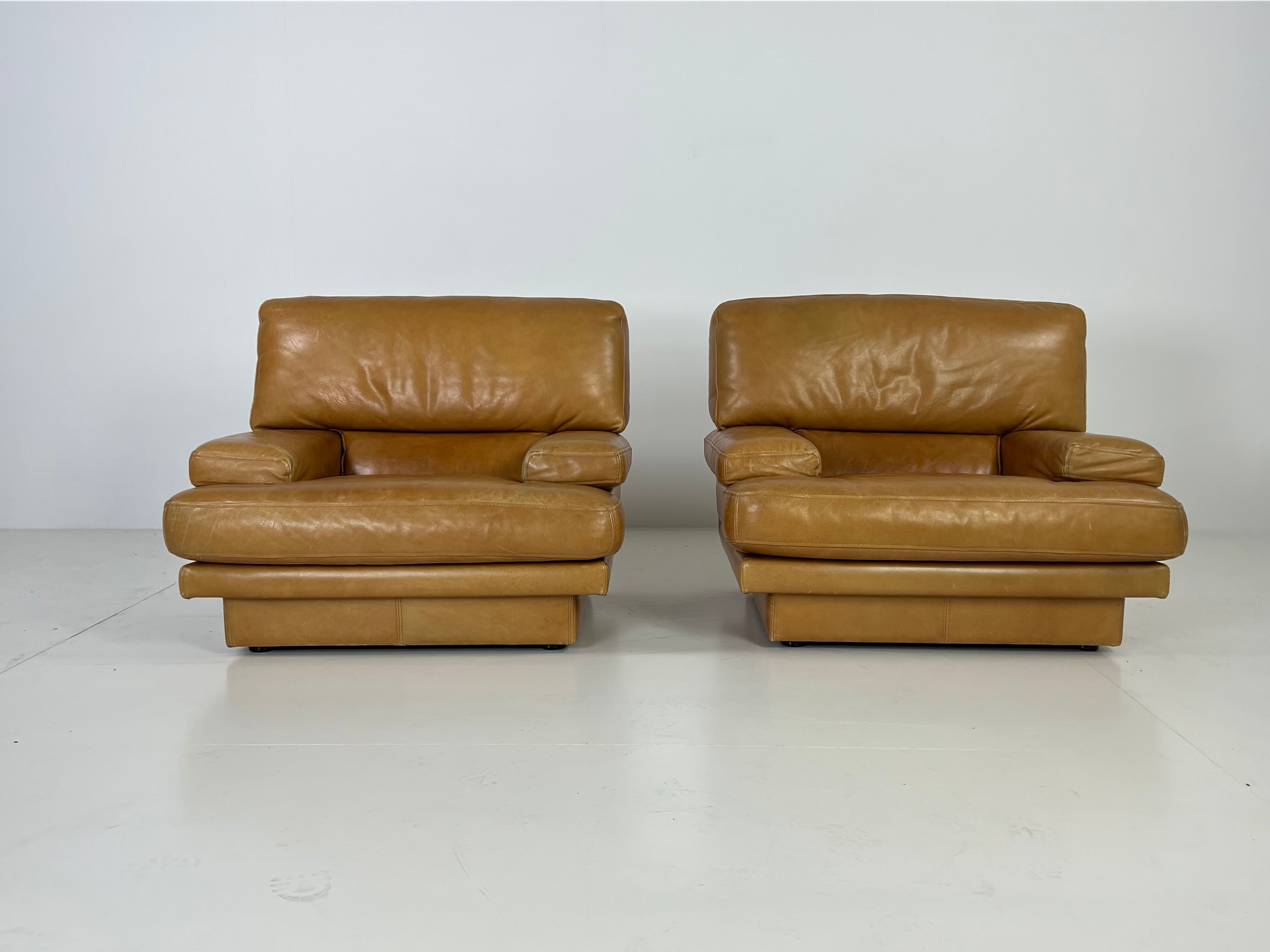 Set of 2 italian design armchairs