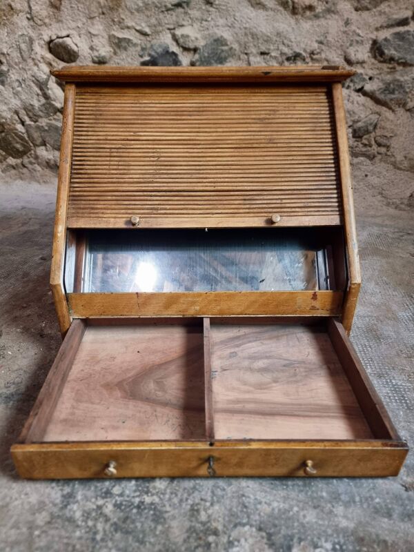 Vitrine de table d'opticien française antique – Vitrine à rideau en noyer, début 1900