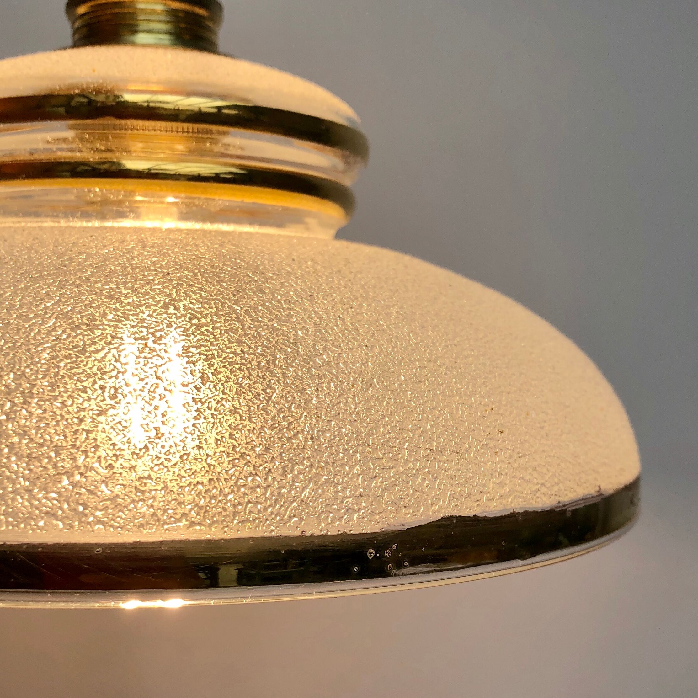 Wall light vintage lampshade in white and gold frosted glass.