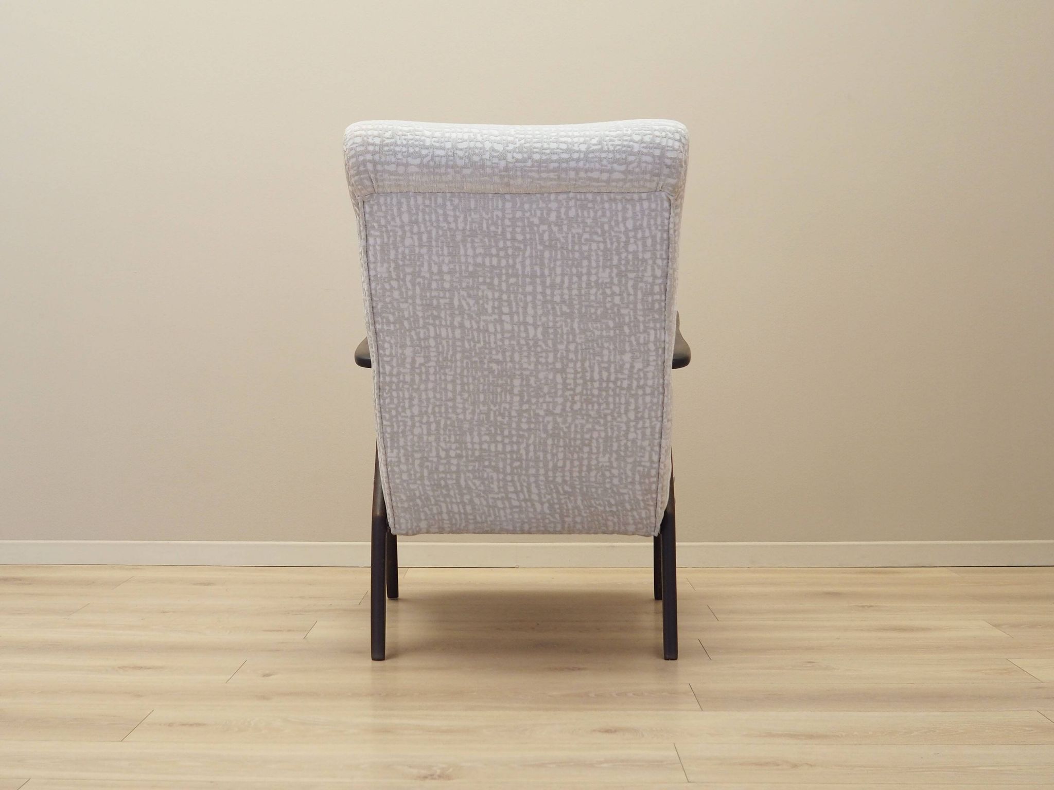 Beech armchair, Italian design, 1970s, production: Italy